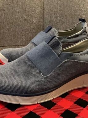 New Beartraps women’s shoes size 6.5